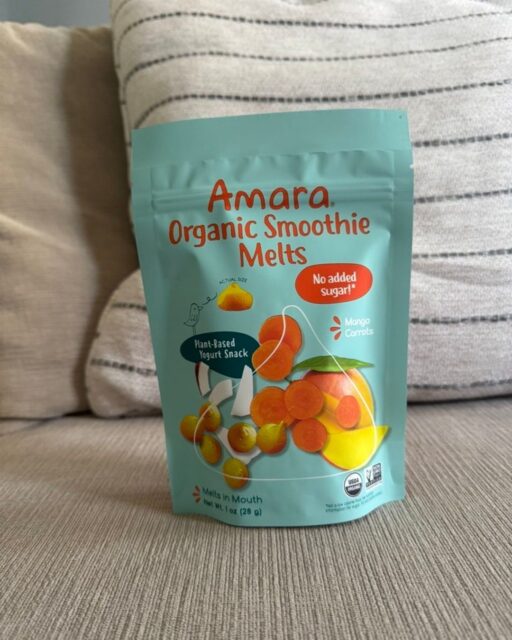These smoothie melts have saved me more times than I can count. They buy me five minutes of quiet, a happy toddler, zero mess, and no refrigeration needed! That’s what we call a win. 🙌 See my blog for a review of my favorite travel snacks and where to find them! Link in my bio or crosscofinds.com #affiliate #momfinds #toddlersnacks #momlifesimplified #crossandcofinds #momapproved✔️ #toddlerfinds #snackhack #ToddlerApproved #TravelHackToddlers