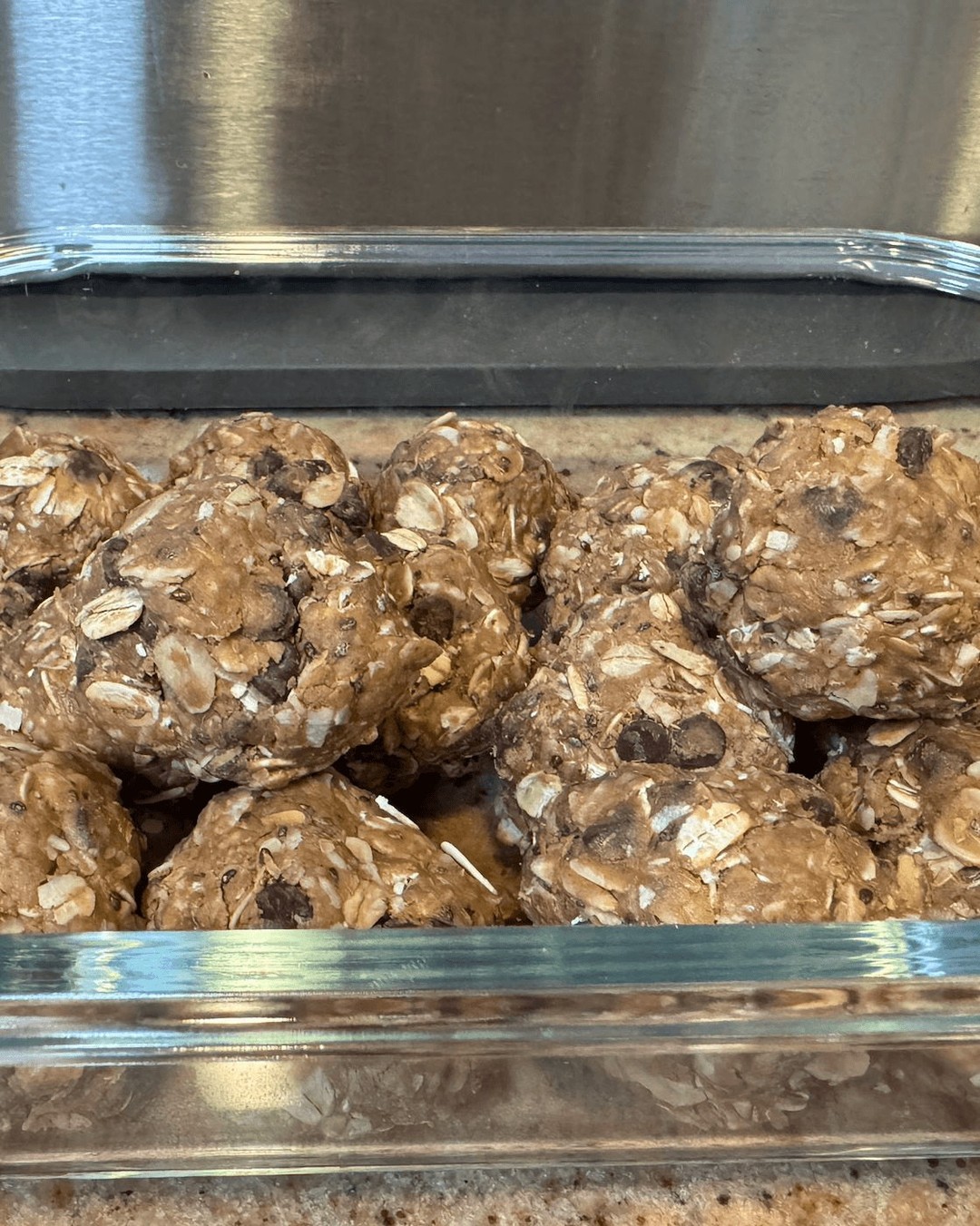 Breastfeeding hunger is REAL — and so is the need for easy snacks 💛
These no-bake energy bites are packed with oats, seeds, and healthy fats to keep moms fueled and kids happy.✔️ No baking
✔️ Make-ahead friendly
✔️ Customizable for your familyGrab the recipe 👉 link in my bio!
#BreastfeedingSnacks #NoBakeEnergyBites #PostpartumFood #HealthyFamilySnacks #NursingMomLife