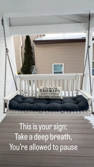 Let’s all take a deep breath together.Inhale… exhale…If you needed this today, leave a 🌿 or 🤍 so others know they’re not alone.
#slowdown
#quietmoments
#softliving
#simplejoys
#calmvibes