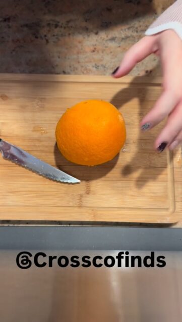 Trial reel 🍊Why didn’t I know you could cut an orange like this?!
Slice into rounds and they roll open into perfect toddler pieces.Trying to see my reach- If you see this…
• tell me where you’re from
• and how many followers I have when you see it 👀Follow for more simple mom tips!